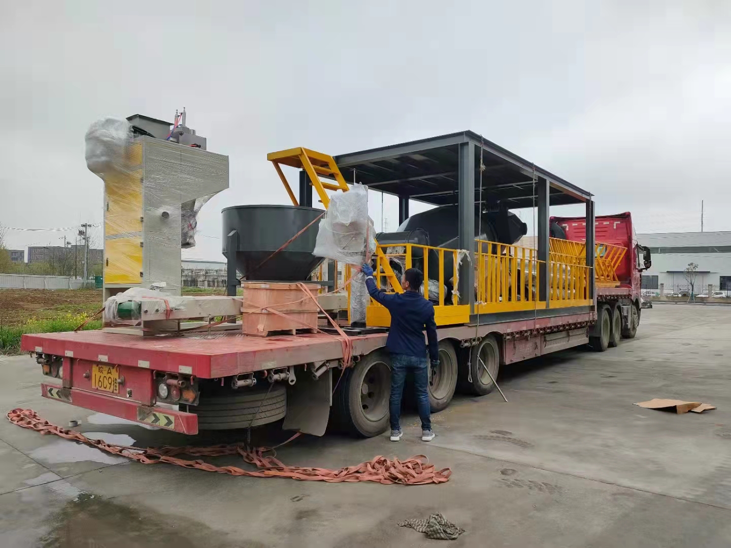 ��˾���(y��ng)���Ԅ�(d��ng)���ϰ��b���a(ch��n)��(xi��n)�l(f��)܇(ch��)�F��(ch��ng)